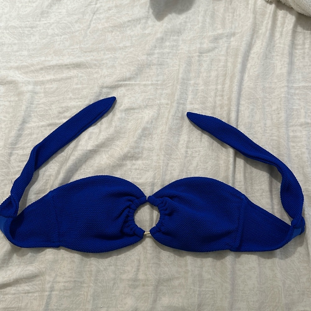 Blue bikini strapless top